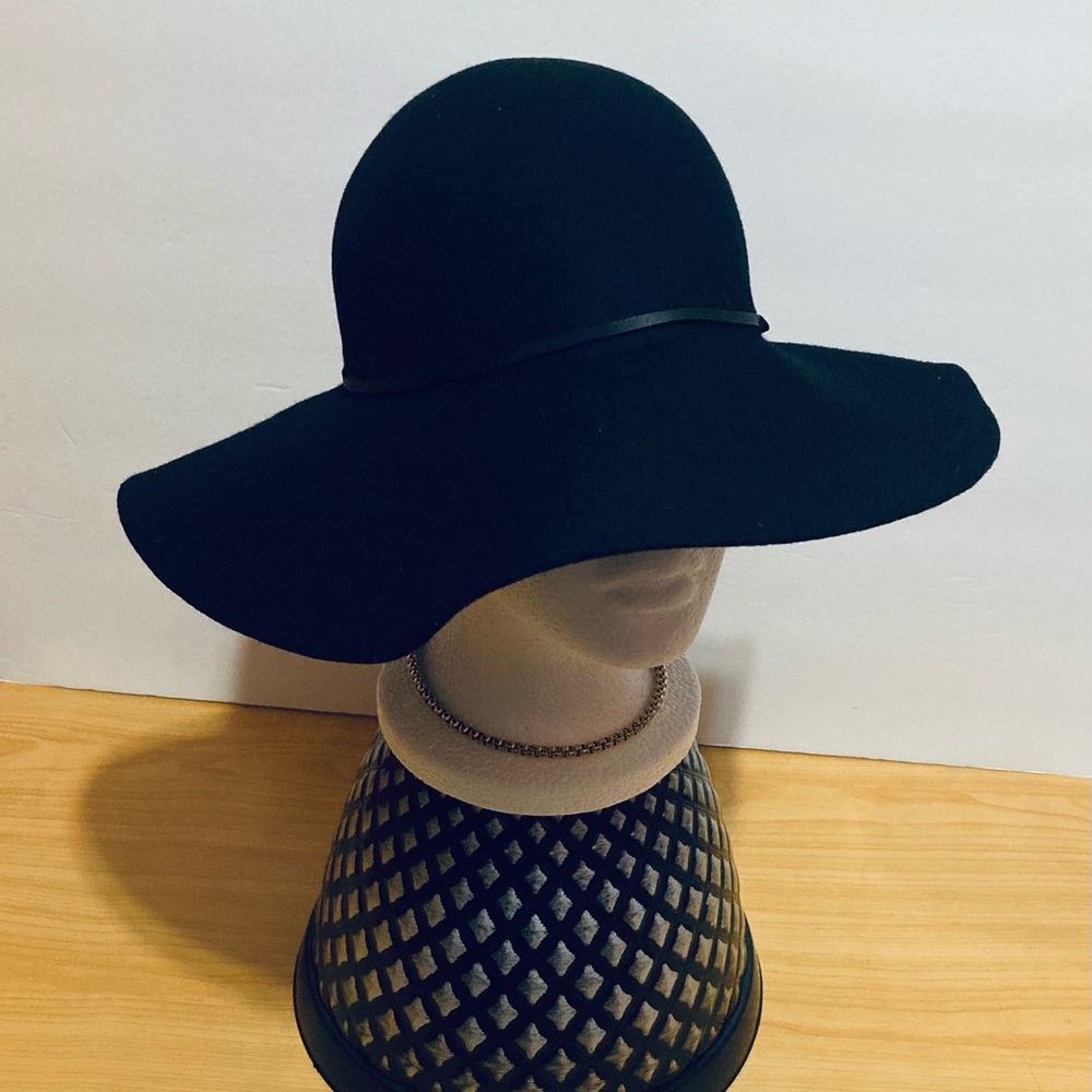 ASOS Black Wool Floppy Wide Brim Hat Size Medium NWOT size: M